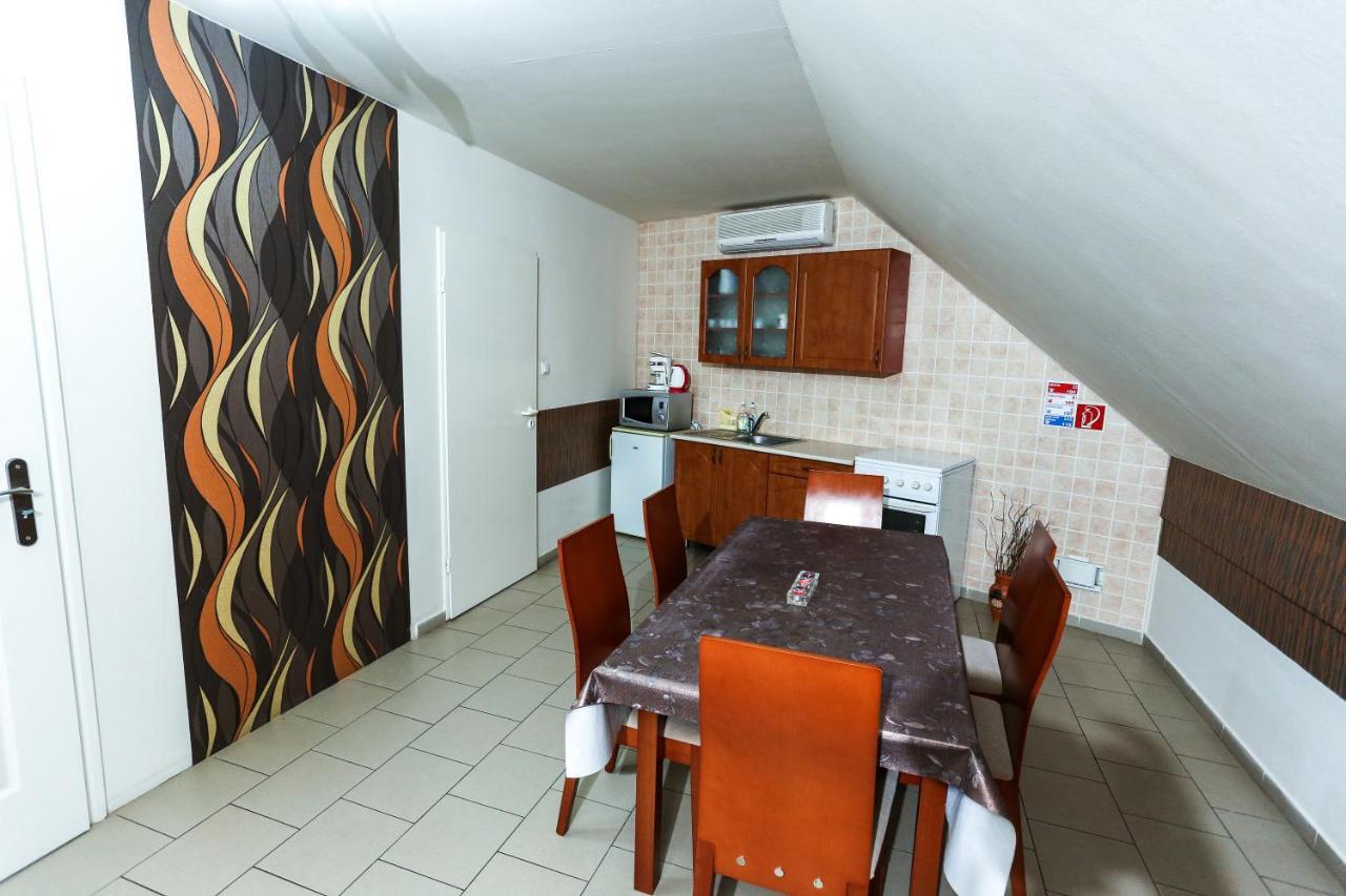 Gardi Apartman Szekszard Ngoại thất bức ảnh