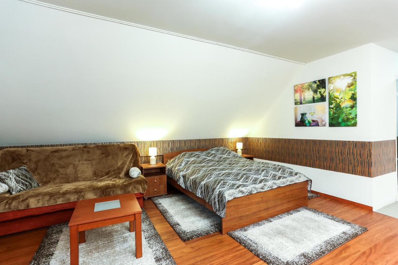 Gardi Apartman Szekszard Ngoại thất bức ảnh