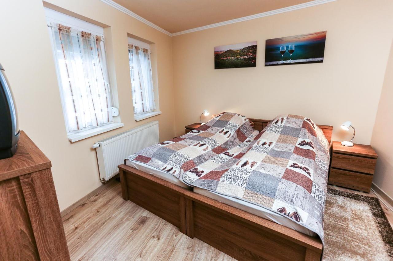 Gardi Apartman Szekszard Ngoại thất bức ảnh